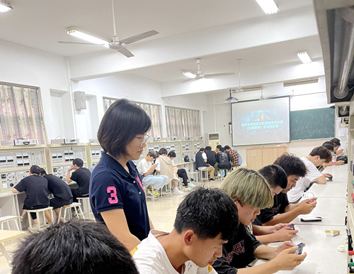 比赛现场_副本.jpg