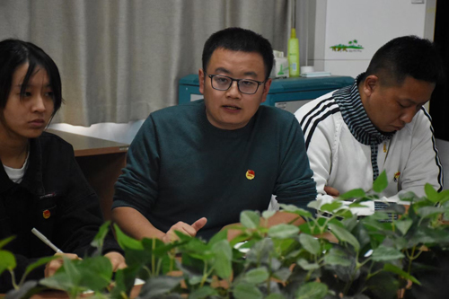 204701“学党史、强信念、跟党走”专题生活会1.JPG
