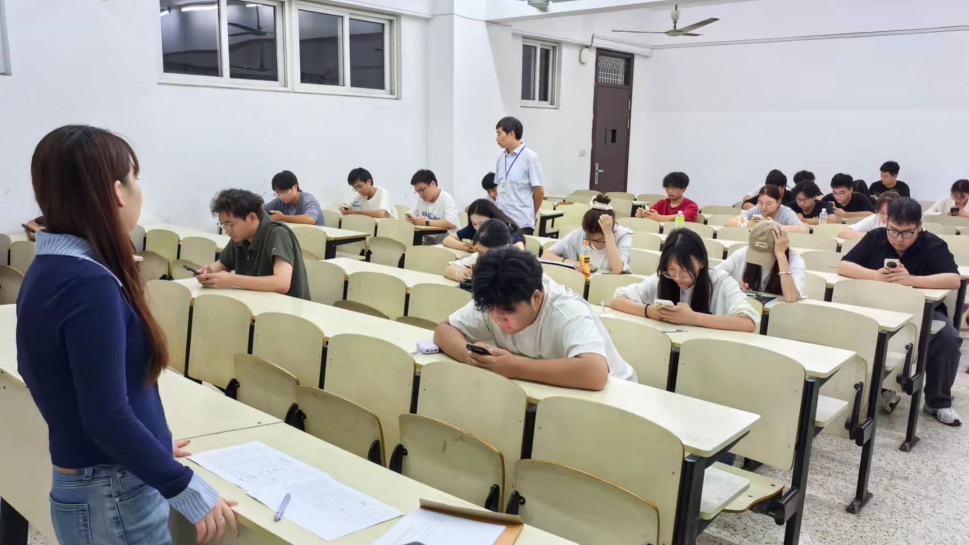 欧冠汽机系40名学生通过政府补贴大创项目考试
