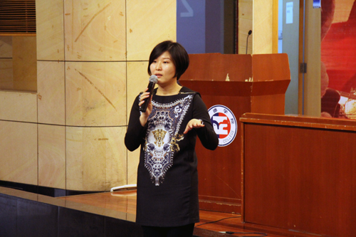 杨婧妍演讲.JPG